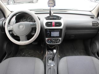 Opel Corsa foto 6