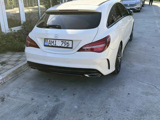 Mercedes C-Class foto 1