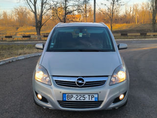 Opel Zafira foto 6