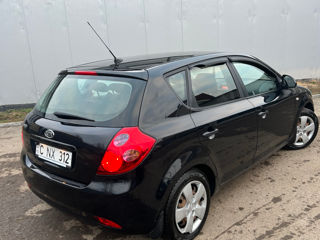 KIA Ceed foto 8