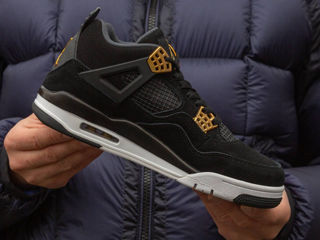 Nike Air Jordan 4 Retro Royalty Unisex foto 4