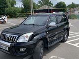 Toyota Land Cruiser Prado foto 3