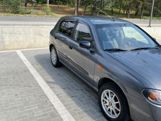 Nissan Almera foto 4