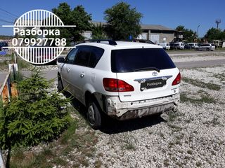 Разборка Toyota Avensis Verso 2.0D D-4D foto 6