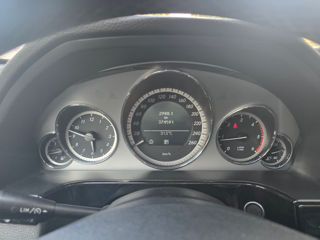Mercedes E-Class фото 9