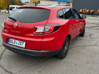 Renault Megane foto 2