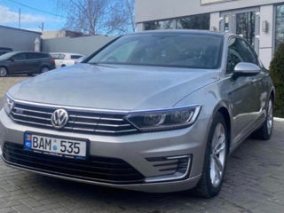 Volkswagen Passat foto 1