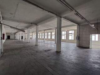 chirie.spatiui pentru producere si depozitare .2400 m2. centru. chisinau. foto 4