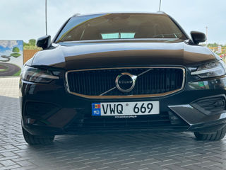 Volvo V60 фото 2