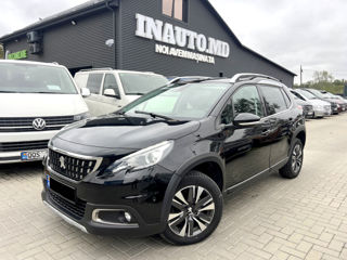 Peugeot 2008 foto 1