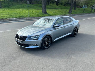 Skoda Superb foto 3