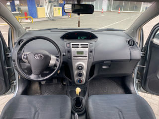 Toyota Yaris foto 11