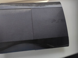 vând PlayStation 3 super slim urgent