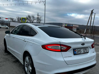 Ford Mondeo foto 5