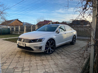 Volkswagen Passat foto 3