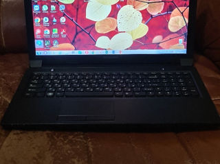 Lenovo B570e foto 3