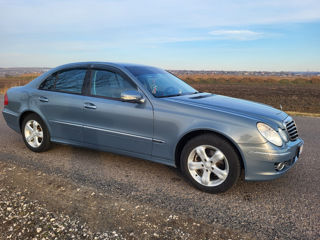 Mercedes E-Class foto 6