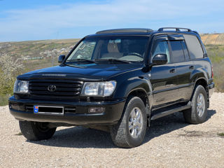 Toyota Land Cruiser foto 2