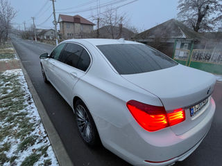 BMW 7 Series foto 3