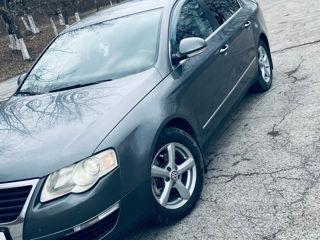 Volkswagen Passat foto 4