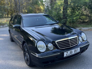 Mercedes E-Class foto 5