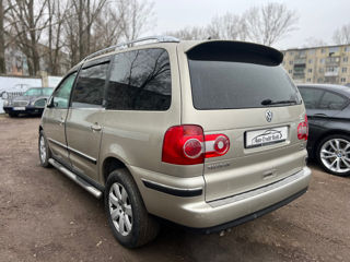 Volkswagen Sharan foto 10