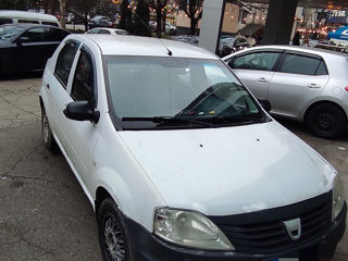 Dacia Logan foto 2