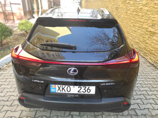 Lexus UX foto 5