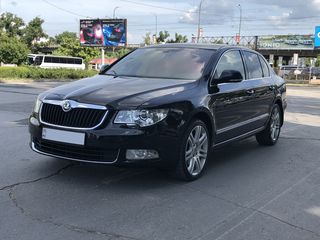 Skoda Superb foto 3