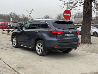 Toyota Highlander foto 4