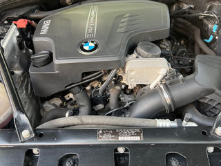 BMW 5 Series foto 8