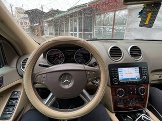 Mercedes M Class foto 5