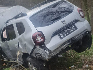 Dezmembrez Dacia Duster 2 foto 3