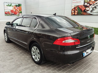 Skoda Superb foto 4