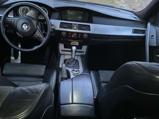 BMW 5 Series foto 4