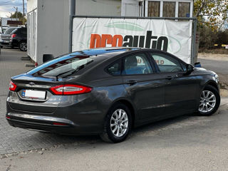 Ford Mondeo foto 4