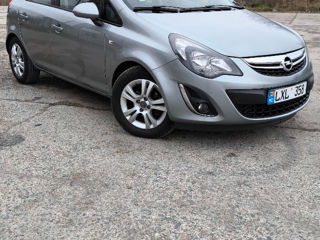 Opel Corsa foto 2