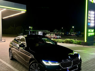 BMW 5 Series foto 3