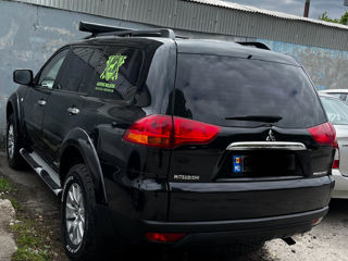 Mitsubishi Pajero Sport foto 4