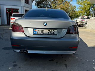 BMW 5 Series foto 4