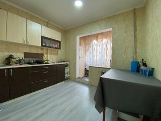 Apartament cu 3 camere, 75 m², Buiucani, Chișinău foto 5