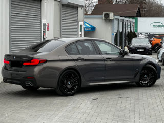 BMW 5 Series foto 4