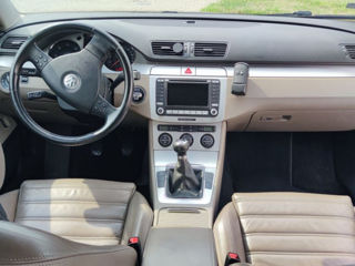 Volkswagen Passat foto 3