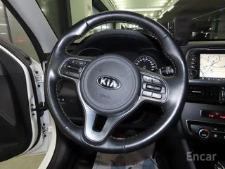 KIA K5 foto 5