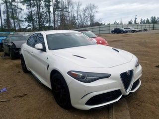 Alfa Romeo Giulia foto 1