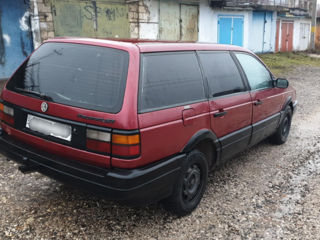 Volkswagen Passat foto 3