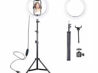 Lampa inelara cu tripeda / Кольцевая лампа с штативом