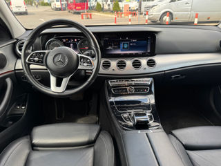 Mercedes E-Class фото 8