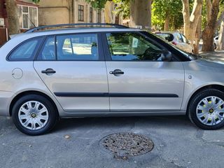 Skoda Fabia foto 2