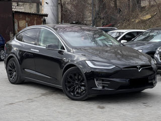 Tesla Model X foto 4